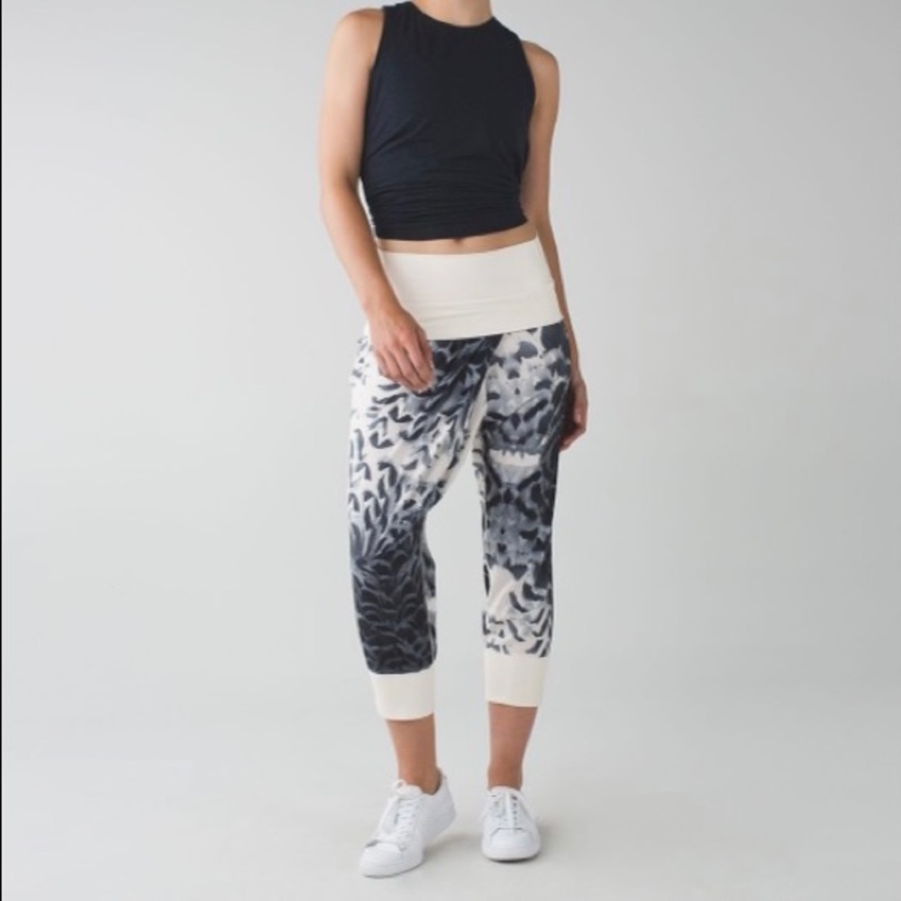 Lululemon Dance to yoga pants